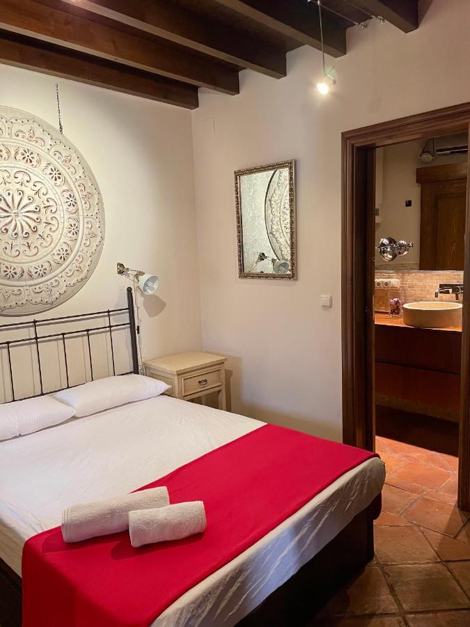 Sleep In Historic Puerta Elvira Apartment Granada Bagian luar foto